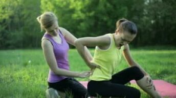 Rückenschmerzen können durch Osteochondrose verursacht werden