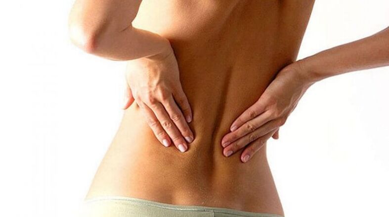 Osteochondrose der Wirbelsäule, deren Zeichen Rückenschmerzen sind. 